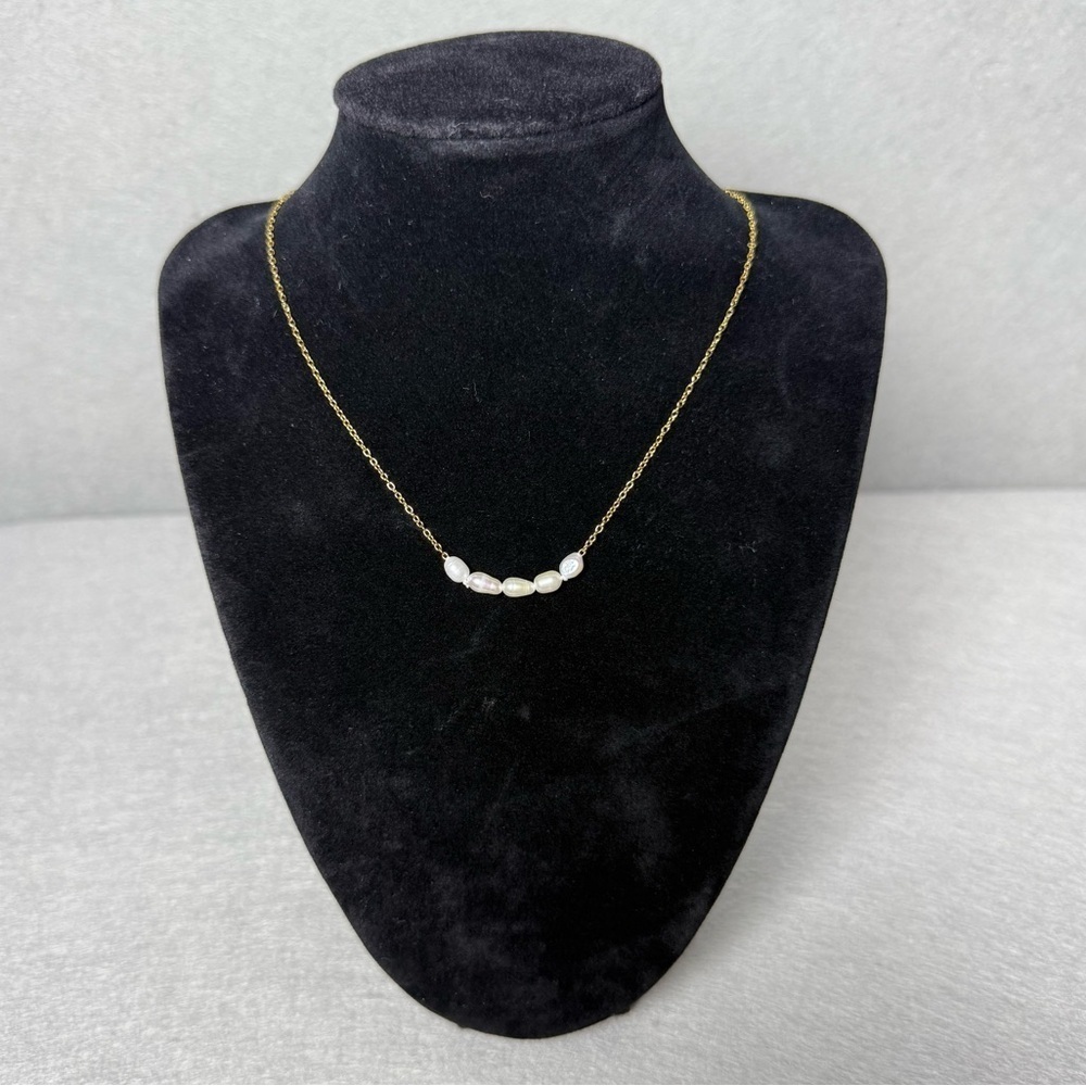 Ramla Women’s Natural Freshwater Pearl Cluster Necklace Gold Tone Dainty Chain